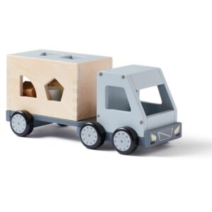 kids concept  / vrachwagen met vormpjes